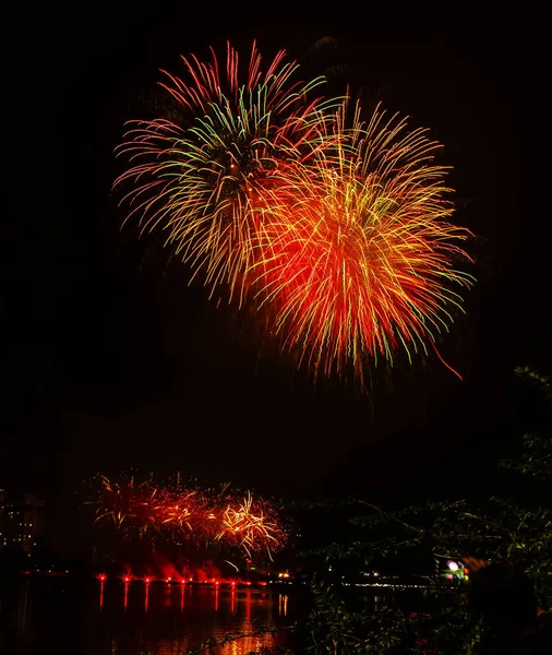 Feliz Ano Novo 2019 Fogos Artifício Coloridos Cidade — Fotografia de Stock