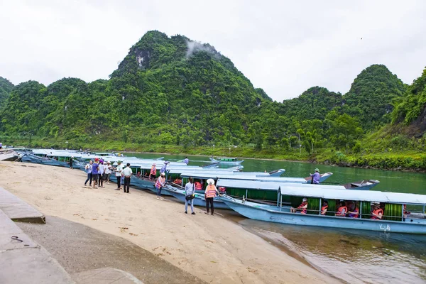 Quang Binh Vietnam Juli 2018 Ingang Van Phong Nha Grotten — Stockfoto