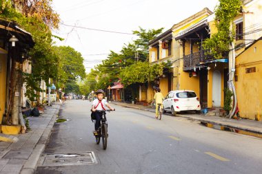 Hoi An, Quang Nam, Vietnam, 20 Eylül 2018: Hoi bir antik kenti Street güzel sabah. Hoi bir dünya kültürel miras site, karma kültürler ve mimarisi için ünlü.