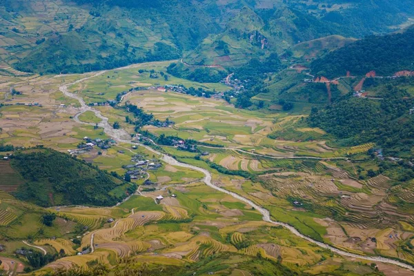 Mucangchai Vietnam September 2018 Terrasserade Risfälten Fält Förberedda För Plantera — Stockfoto