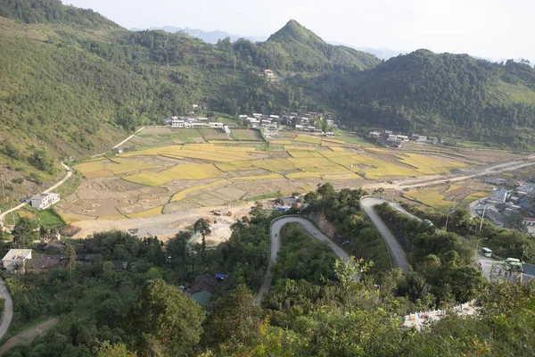 ヴァン ハジャン ベトナム 2019年9月27日 ベトナム ハジャンの自然雄大な山々の風景 — ストック写真