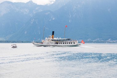 Belle Epoque italie cruis adlı vintage kürek tekne restore