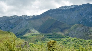 Cares Trekking Rota Dağ Manzara, Asturias