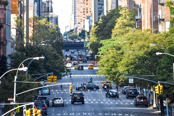 Traffic on 10th ave. NYC, USA — Stock Photo, Image