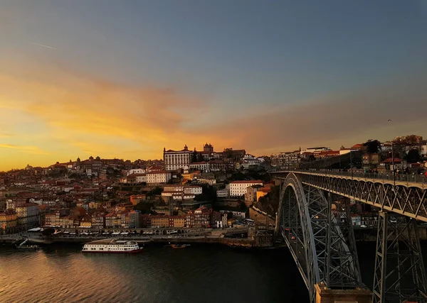 Gün Batımında Porto Lus Köprüsü Manzarası — Stok fotoğraf