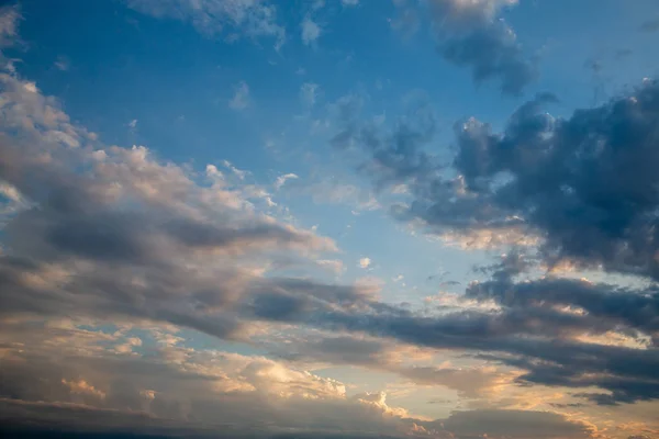 Dramatyczne Niebo Chmurami Ciemne Niebo Chmur Cumulus — Zdjęcie stockowe