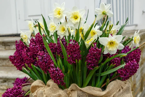 Boeket Van Kleurrijke Bloemen Vaas — Stockfoto