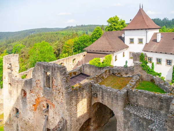 Ruinas del Castillo Landstejn en el Canadá Checo, Chequia — Foto de Stock