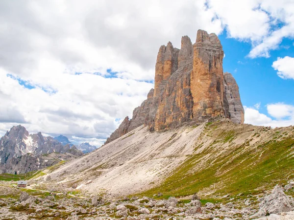 Tre Cime di Lavaredo, aka Drei Zinnen, rock formation in Dolomites, Italy — Stok fotoğraf