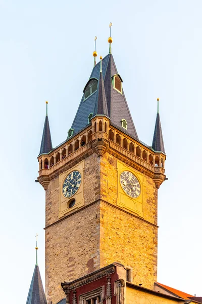 Szczegółowy widok z stary Wieża Ratuszowa, rynek Starego miasta, Praga, Republika Czeska — Zdjęcie stockowe