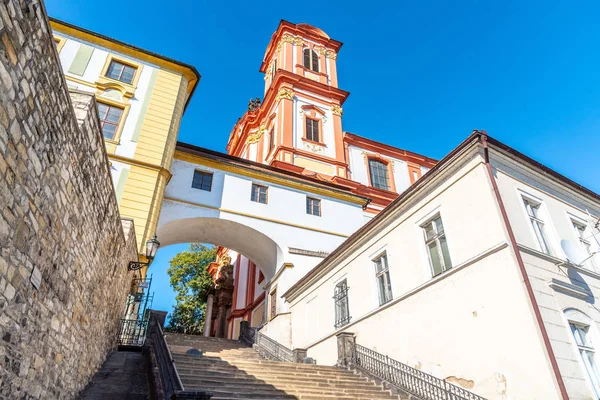 Igreja da Anunciação da Virgem Maria em Litomerice, República Tcheca — Fotografia de Stock