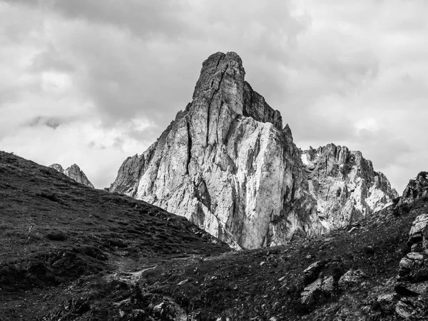 배경, Dolomites, 또는 돌로미티 산맥, 이탈리아에 마운트 Gusela와 파 쏘 Giau — 스톡 사진