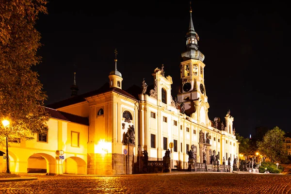 Loreto - Chiesa barocca della Natività di notte, Praga, Repubblica Ceca — Foto Stock