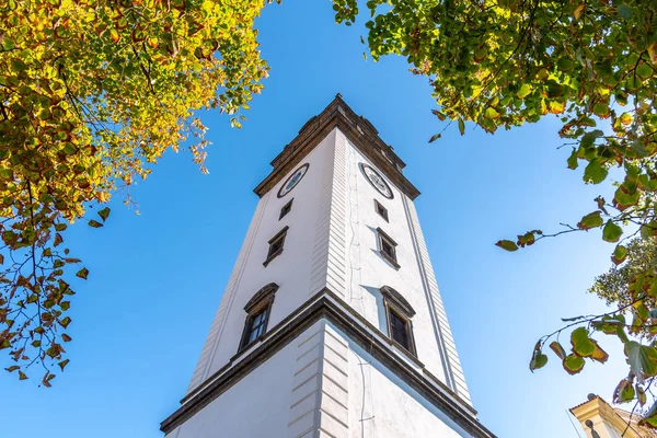 Torre de sino na Catedral de St. Stephens em Litomerice, República Checa — Fotografia de Stock