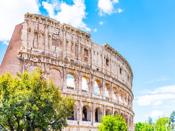 Colosseum, Coliseum or Flavian Amphitheatre, in Rome, Italy — Stock Photo, Image