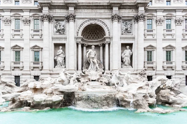 Fontanna di Trevi, Włochy: Fontana di Trevi, Rzym, Włochy. — Zdjęcie stockowe