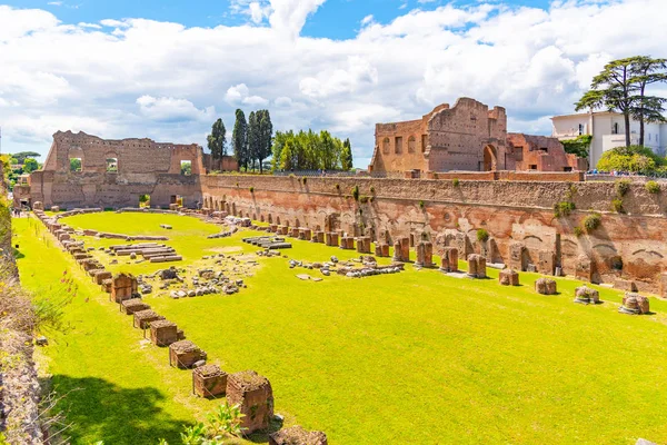 Palatijn stadion-Hippodroom van Domitian. Archeologische vindplaats Palatine Hill, Rome, Italië — Stockfoto