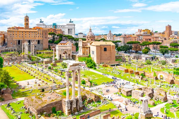 Roman Forum, Latin Forum Romanum, most important cenre in ancient Rome, Italy — Stock Photo, Image