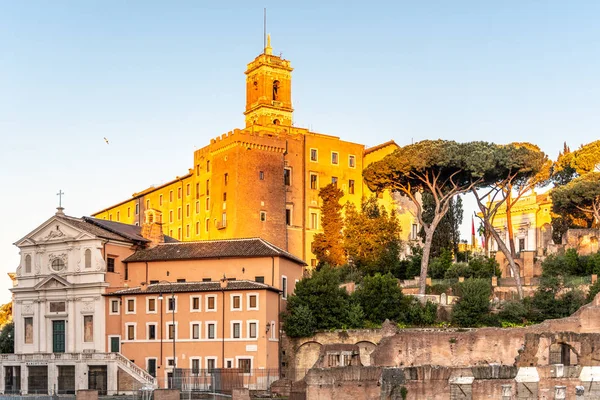 Roman Forum och Capitoline Hill i tidig morgon Sunrise Time, Rom, Italien — Stockfoto