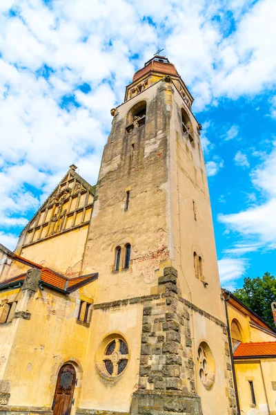 Igreja de São João de Nepomuk em Stechovice, perto de Praga, República Checa — Fotografia de Stock