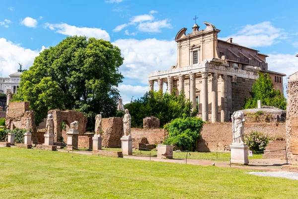 하우스 오브 베스탈 버진스 앳 로마 포럼, 로마, 이탈리아 — 스톡 사진