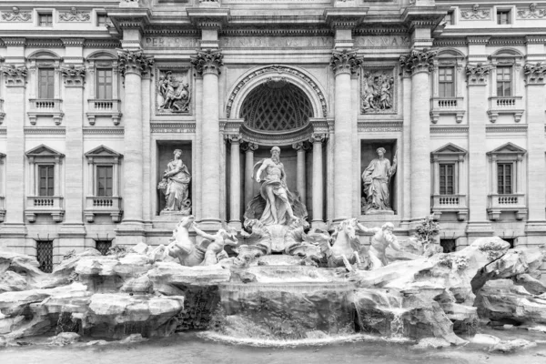 Trevi Fountain, Italian: Fontana di Trevi, in Rome, Italy. — Stock Photo, Image