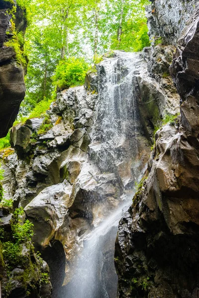 Sigmund Thun Gorge. Vale da cascata de Kapruner Ache selvagem perto de Kaprun, Áustria — Fotografia de Stock