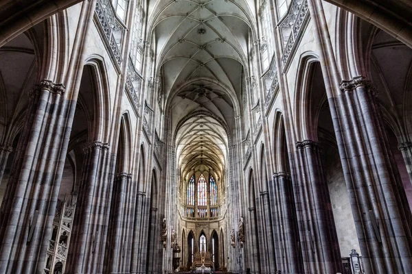 堂々たる大聖堂内部 — ストック写真