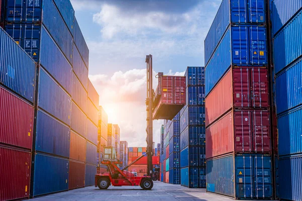 Logistik Och Transport Containrar Frakt Lastning Med Gaffeltruck Verksamhet Logistik — Stockfoto