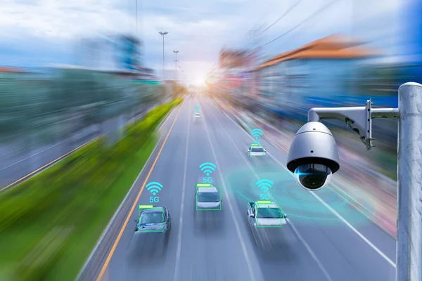 Технологія Високошвидкісної Купольної Камери Перевірки Швидкості Автомобілів Дорозі Зондування Мережі — стокове фото