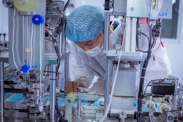 Technician Worker Wearing Protective Suite Glove Inspect Machine Check Face — Stock Photo, Image