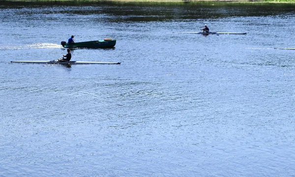 Gente Está Navegando Río — Foto de Stock