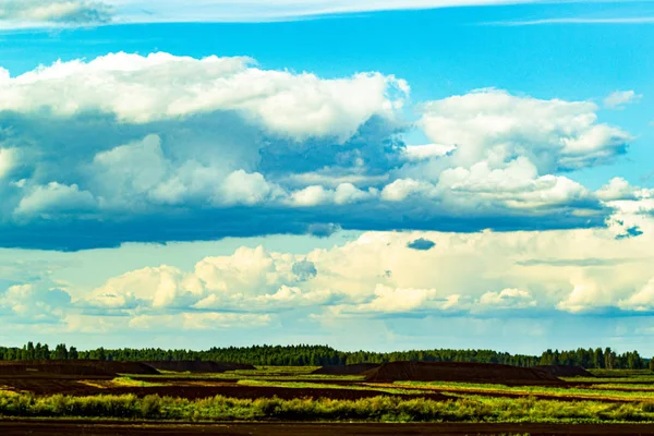 Peat Mining Fields Blur Background — Stock Photo, Image