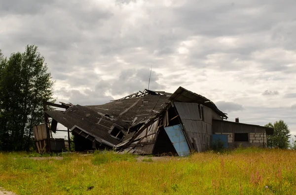 외곽의 농장을 파괴하다 — 스톡 사진