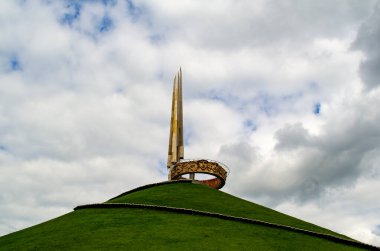18 Ağustos 2020, Belarus, Minsk Bölgesi Zafer Tepesi