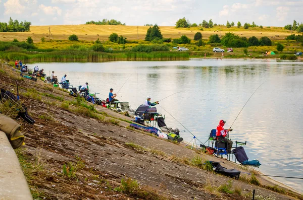 Pesca Sportiva Con Alimentatore Bielorussia Sul Fiume Volma Agosto 2020 — Foto Stock