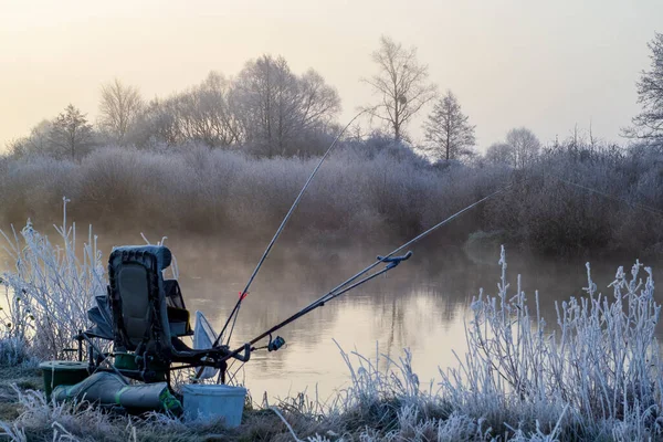 Memancing Musim Dingin Sungai Stok Foto Bebas Royalti