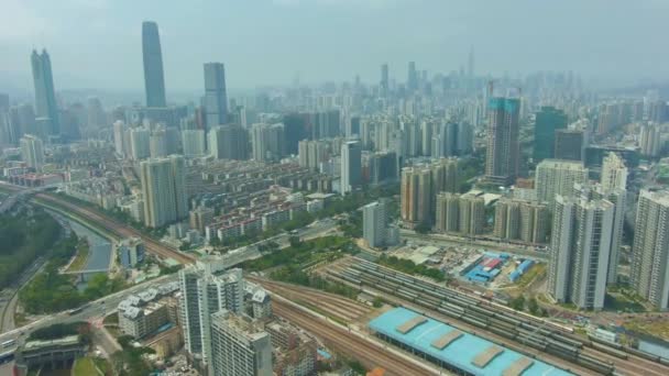 Shenzhen City w: Sunny Day. Dzielnica mieszkaniowa. Guangdong, Chiny. Widok z lotu ptaka — Wideo stockowe