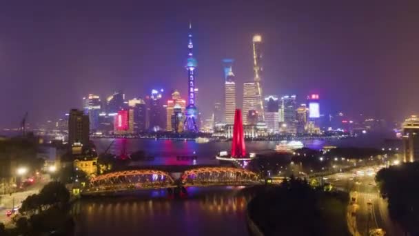 Shanghai Skyline 's nachts. Lujiazui. Luchtfoto — Stockvideo