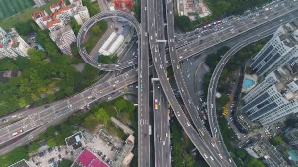 Guangzhou City and Complex Road Interchange (en inglés). Guangdong, China. Vista aérea — Vídeo de stock