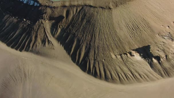 Krafla Krater und türkisfarbener See. Vulkanische Caldera. Luftbild — Stockvideo