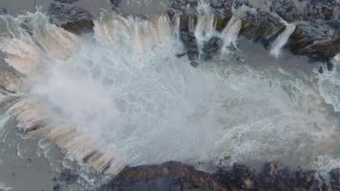 Selfoss Şelalesi. İzlanda. Havadan Yukarıdan Aşağıya Görünüm