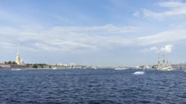 Peter ve Paul Kalesi, Trinity Köprüsü. Saint-Petersburg Güneşli Gün, Rusya