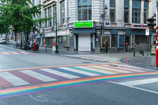 Gökkuşağı Crossing. Brüksel, Belçika 'da LGBTQ yaya geçidi
