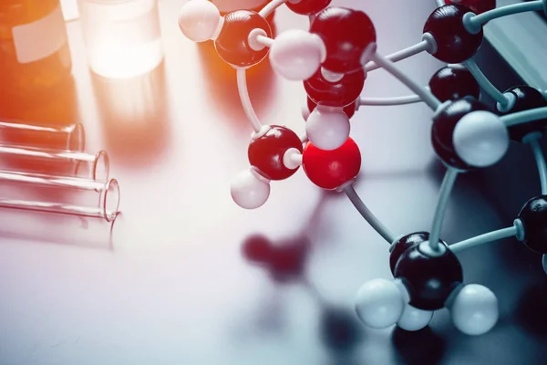 Molekularformel und Laborausstattung auf blauem Hintergrund mit Kopierraum. Wissenschaft organische Chemie Konzept — Stockfoto