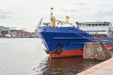 Limanda kargo gemisinin kapatılması