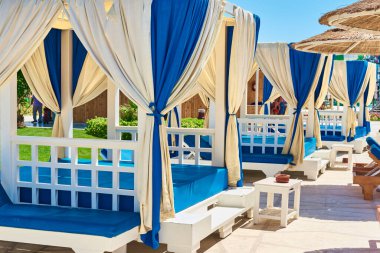 Oteldeki bungalovu kapatın. Yaz turizmi