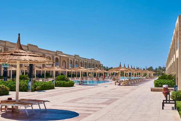 Sharm Sheikh Mısır 2019 Jyle Yüzme Havuzu Yakınında Boş Güneş — Stok fotoğraf