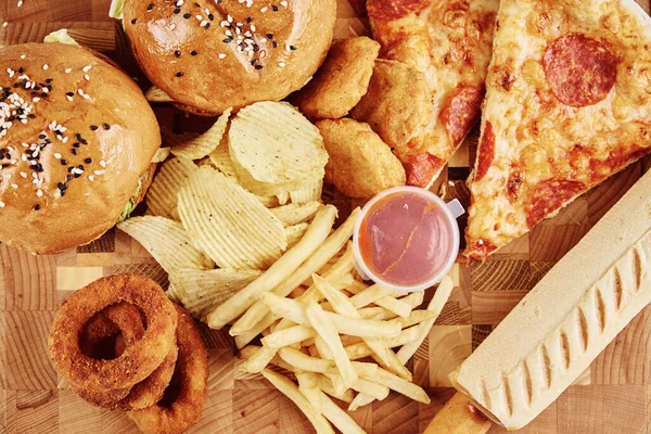 Comida Saludable Chatarra Diferentes Tipos Comida Rápida Mesa Cerca — Foto de Stock