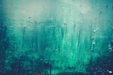 Biraz eskisi yeşil renkli duvar